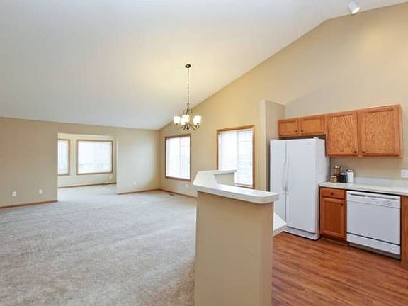 Open, vaulted ceilings