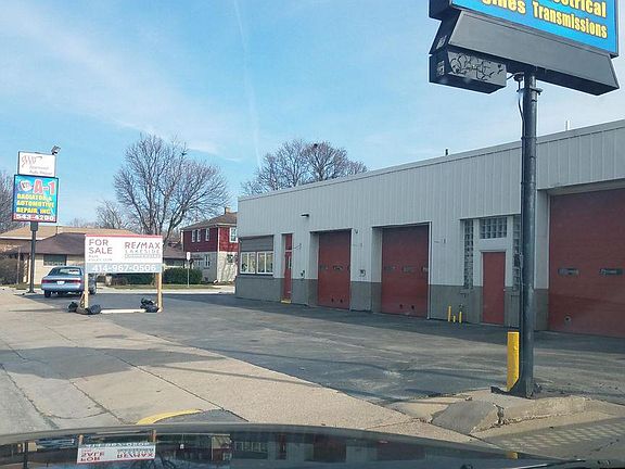 4th image of 8205 W Lincoln Ave