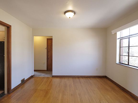 3rd image of 1302 Lancaster Ave #1