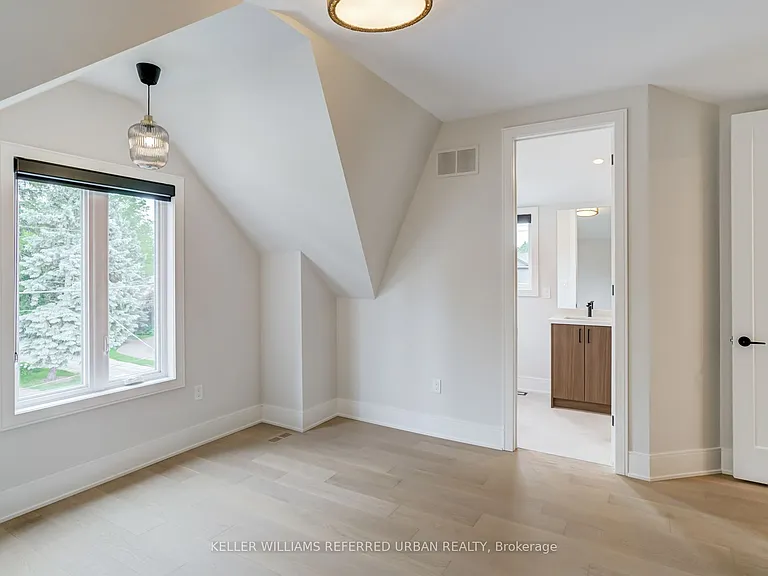 37 Wesley Ave — Photo 41
