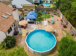 2180 Teasdale Dr, Virginia Beach, VA 23454