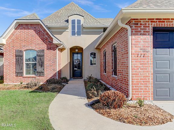 2nd image of 111 Scarlet Oak Dr