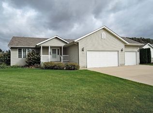 1975 Richway Ln SE, Owatonna, MN 55060