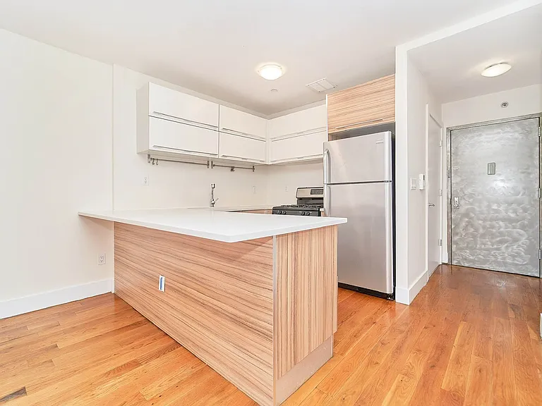 572 5th Ave #4E — Photo 7