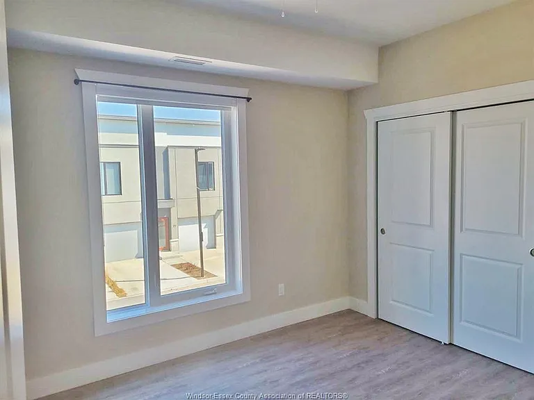 550 Sandison St #37 — Photo 13