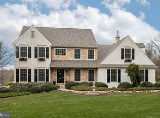 131 Woodmont Dr, Pottstown, PA 19465