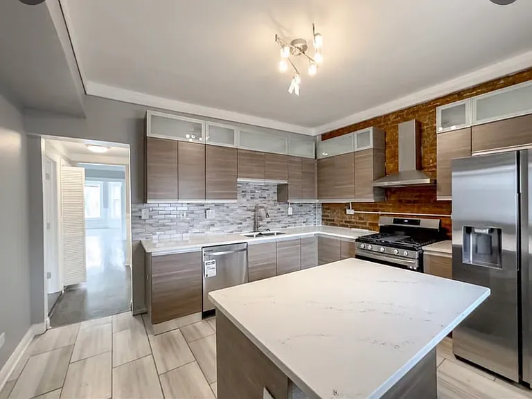 6500 S Rhodes Ave #2 — Photo 4