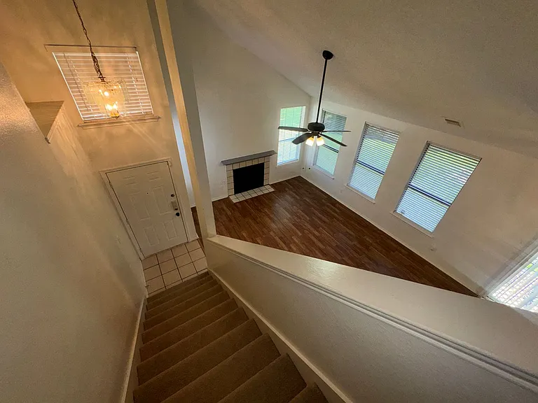 1012 Garden Trl — Photo 26