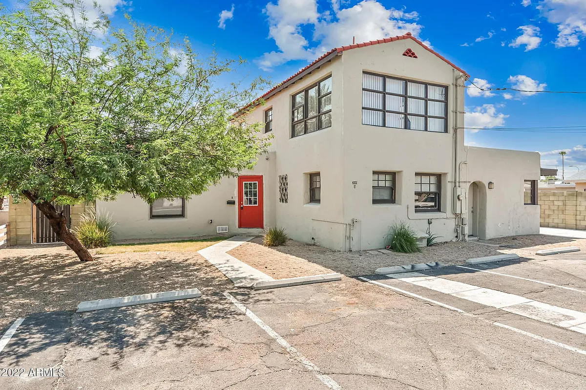 Building Photo - 3949 E Earll Dr #14