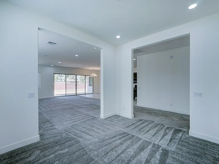 13533 N 146th Ln — Photo 28