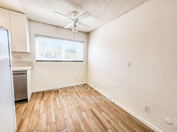 3rd image of 4362 Louisiana St #1