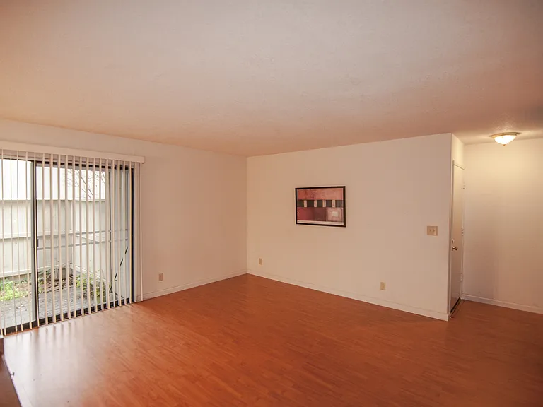 936 Kiely Blvd #J — Photo 6