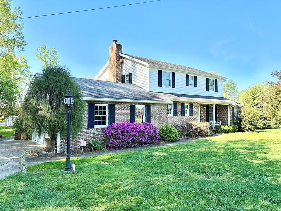 1st image of 226 Wright Ln
