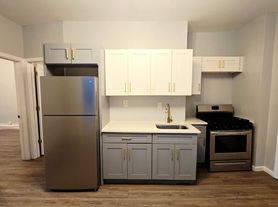 54 Stegman St, Jersey City, NJ