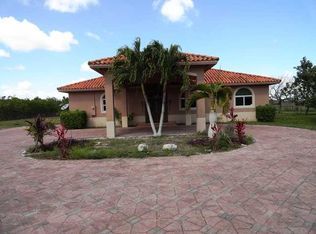 19451 SW 208th St, Miami, FL 33187