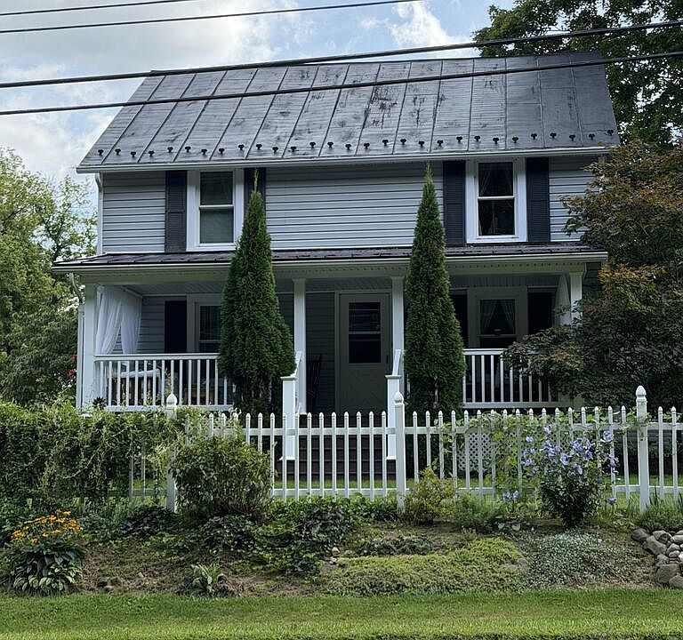 1st image of 2751 Steam Corners Rd