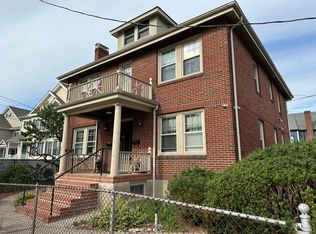 85 4th St FLOOR 2, Medford, MA 02155