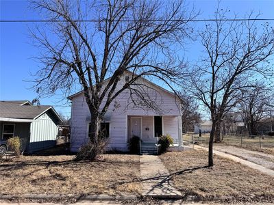 2204 Avenue C, Brownwood, TX, 76801