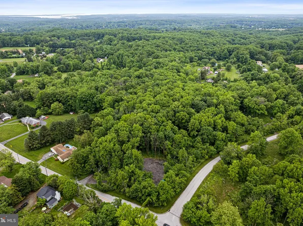 Sunshine Ave, Kingsville, MD 21087