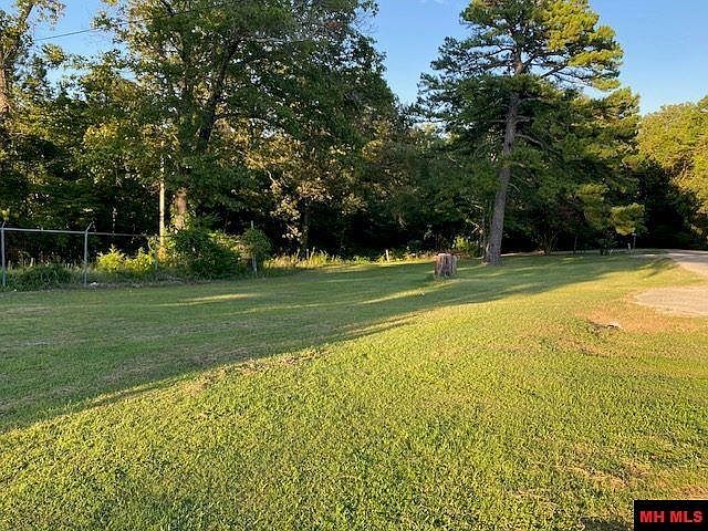 1st image of 70 White Oak Dr