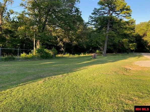 70 White Oak Dr, Salesville, AR 72653