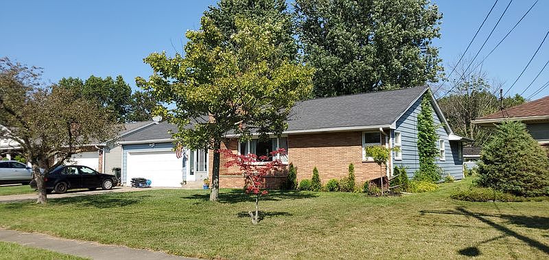 2nd image of 371 Drake Dr