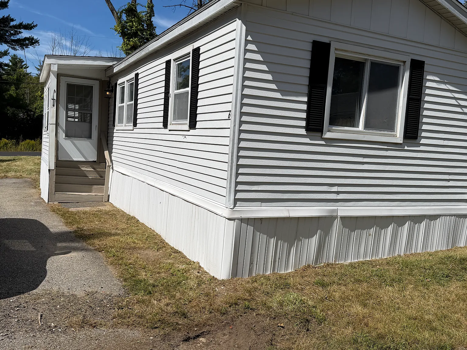 2 bed, 900 sqft, $1,900 — Photo 1
