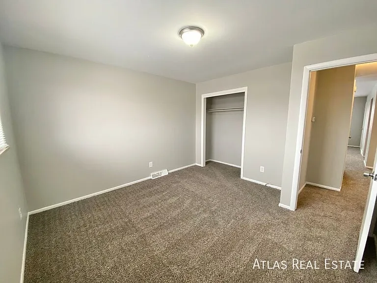 1885 Nueva Vista Dr — Photo 8