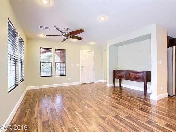 4th image of 10803 Mason Hill Ave