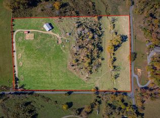 955 Sycamore Shoals Dr, Elizabethton, TN 37643