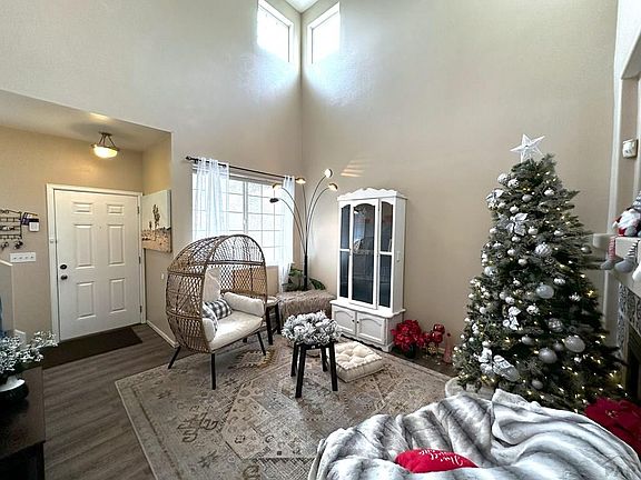 4th image of 3915 Elk Ln