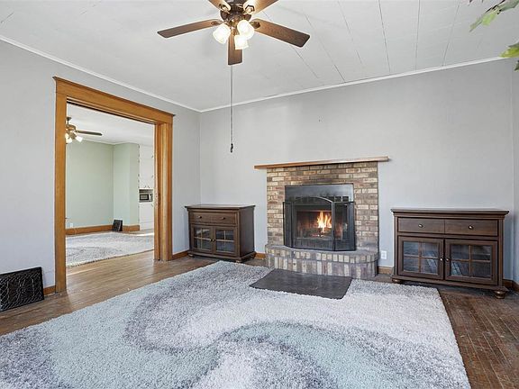 5th image of 1402 Vine Blvd
