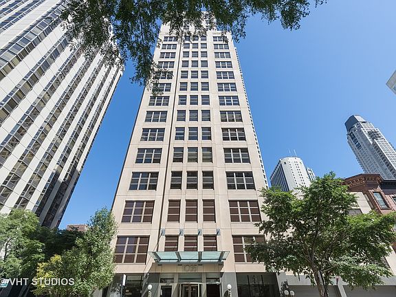 2nd image of 1035 N Dearborn St Unit 8W