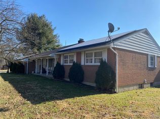 931 Newlins Rd E, Easton, PA 18040