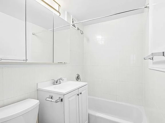 5th image of 228 E 81st St APT 2D