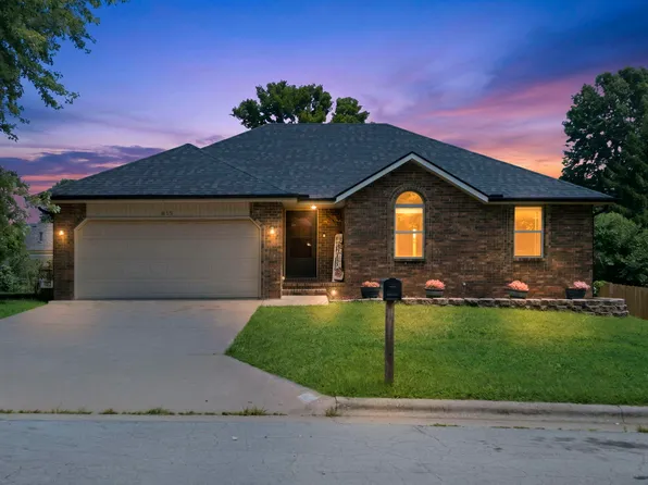 615 E Sunset Avenue, Nixa, MO 65714