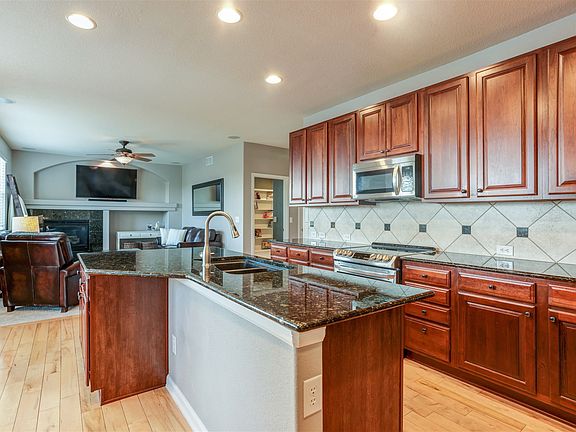 3rd image of 6984 S Fultondale Cir