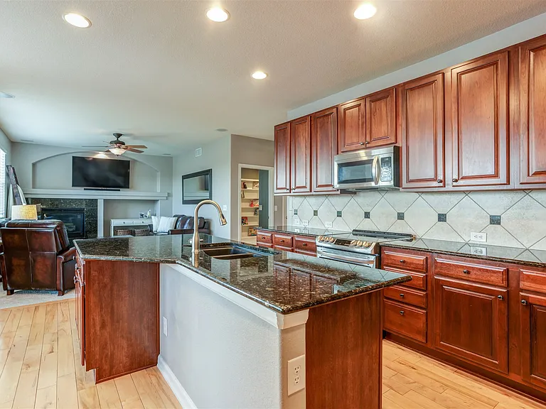 6984 S Fultondale Cir — Photo 3