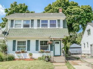 1322 W Shiawassee St, Lansing, MI