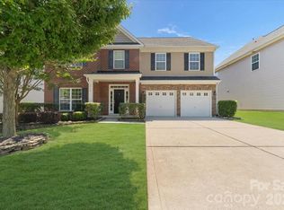 9718 Loughlin Ln, Charlotte, NC 28273