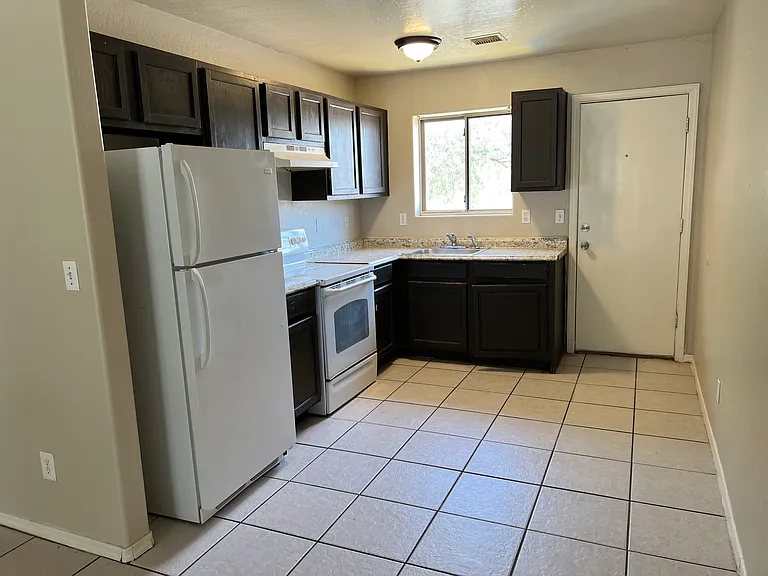 4015 N Estrella Rd #A — Photo 4