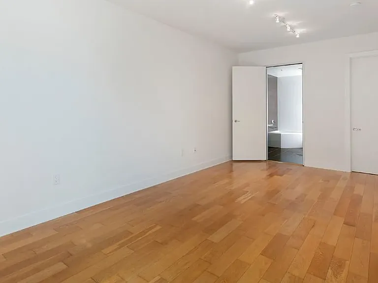 550 18th Street (1211rc) — Photo 12