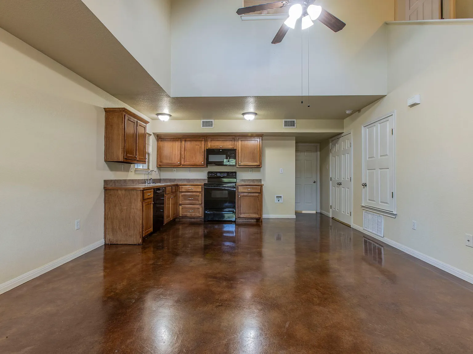 2 bed, 960 sqft, $1,250 — Photo 3