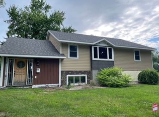 1015 N 6th St, Montevideo, MN 56265