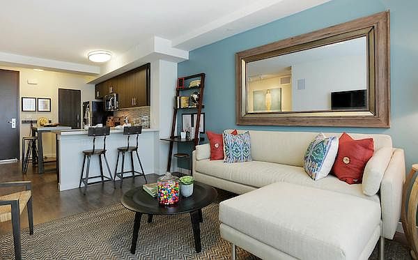 1st image of 1422 S Figueroa St #722