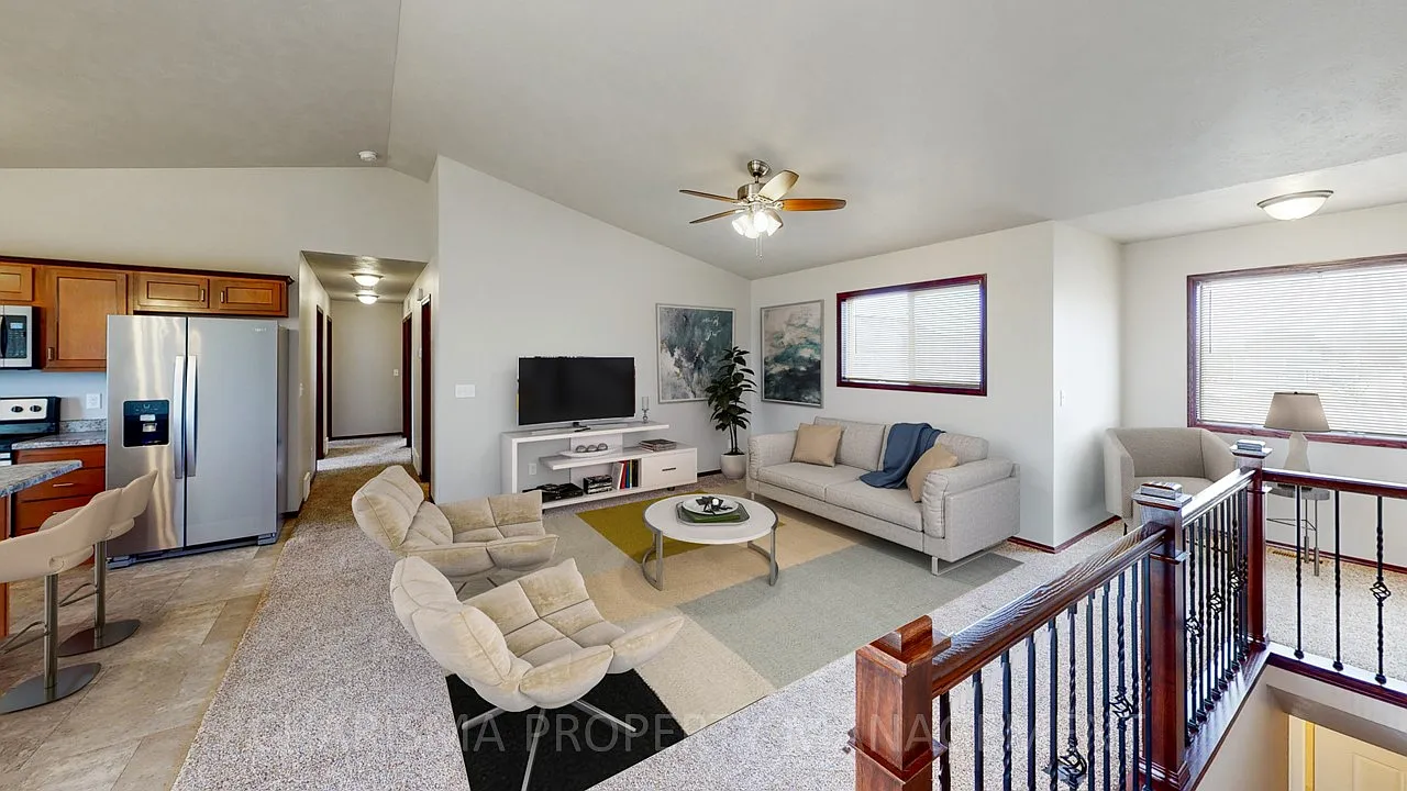 Vernon Drive Townhomes — Photo 4