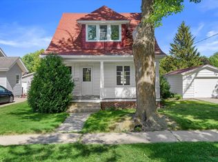250 N Henninger St, Mayville, WI 53050