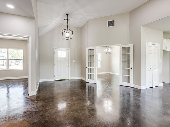 3rd image of 2909 Blue Heron Cir