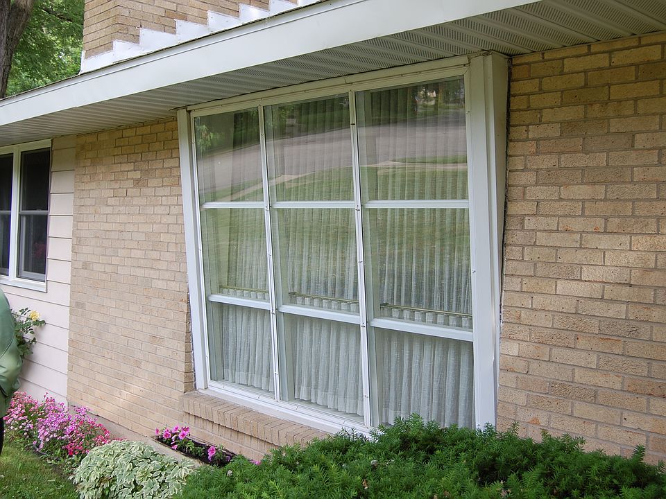 1st image of 2321 Englewood Dr SE