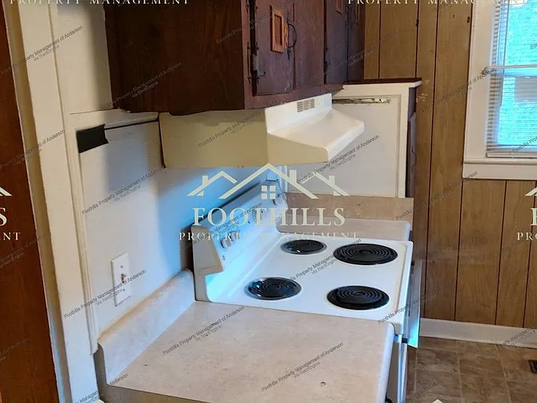 507 Rose Hill St — Photo 6